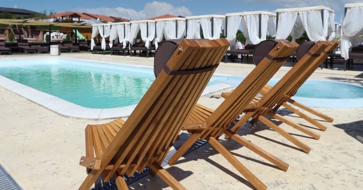 Kopleks otvorenih batena Alexander Resort