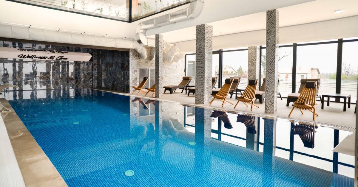 Za doček 2026. godine, hotel Alexander na Kosmaju je pripremio ograničen broj novogodišnjih paketa sa značajnim popustima, namenjenih svima koji žele da praznik dočekaju